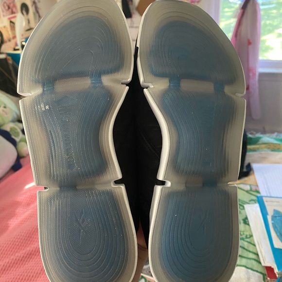 REBOOK DailyFit Sneakers - Picture 2 of 6